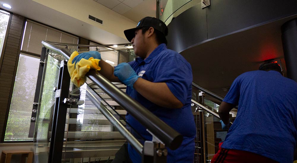 Q-1 Services, Janitorial Services Anchorage AK, Commercial Janitorial Services Anchorage AK, Office Cleaning Services Anchorage AK, Medical Facility Cleaning Anchorage AK, Warehouse Cleaning Services Anchorage AK, Industrial Cleaning Services Anchorage AK, Move Out Cleaning Services Anchorage AK